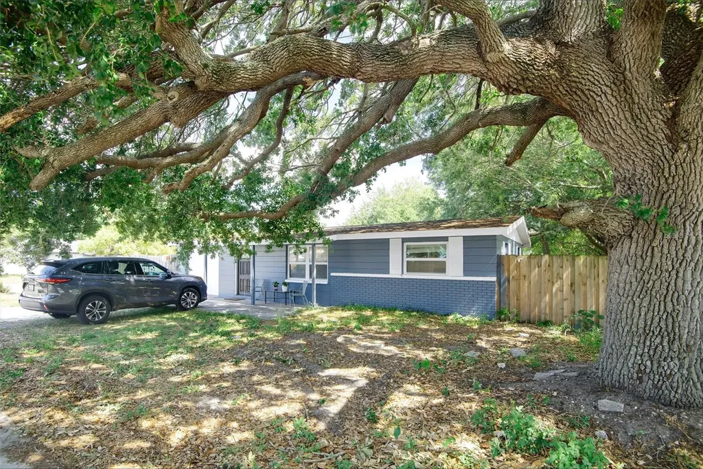 5223 Mile Stretch Drive Holiday FL 34690