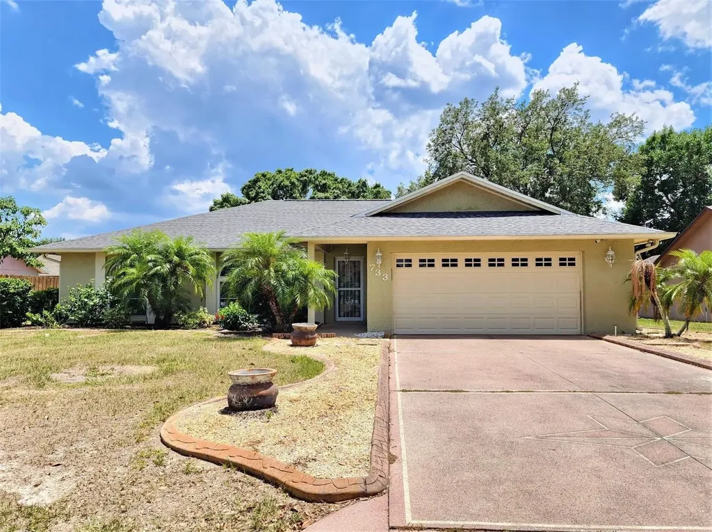 733 Lamp Post Lane Lakeland FL 33809