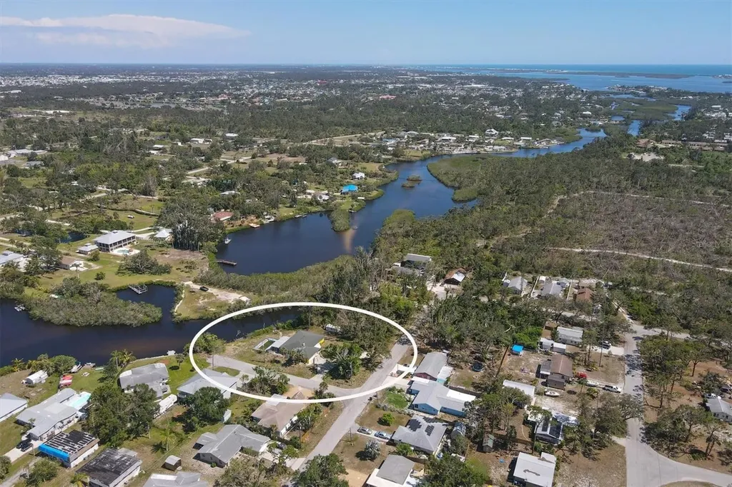 429 Court Street Englewood FL 34223
