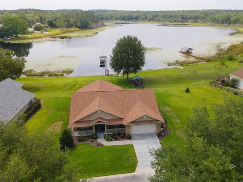 135 Twin Lake Circle Umatilla FL 32784