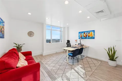 1519, Parada 23 Avenue Ponce De León, Esq Calle Del Parque San Juan PR 00908