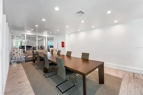 1519, Parada 23 Avenue Ponce De León, Esq Calle Del Parque San Juan PR 00908