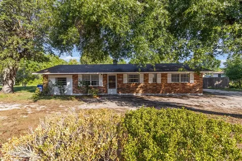 734 Magnolia Avenue Tavares FL 32778
