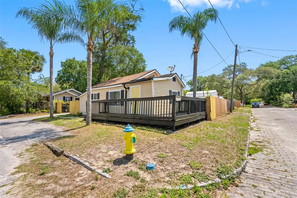 314 E Knollwood Street Tampa FL 33604