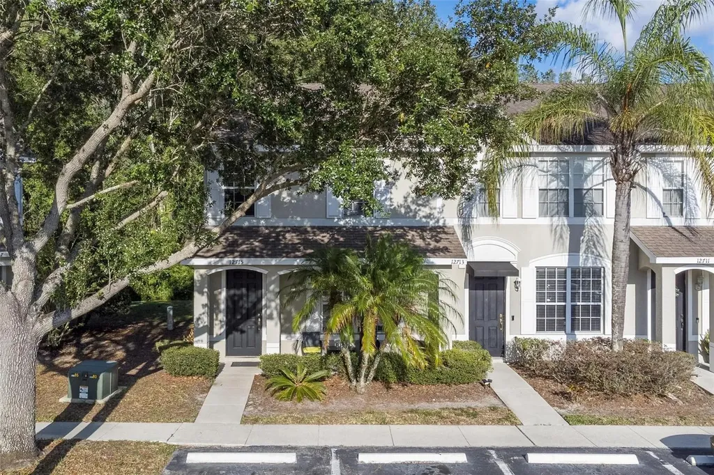 12715 Sunland Court Tampa FL 33625