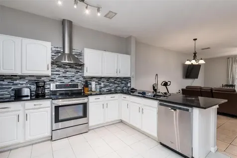 12715 Sunland Court Tampa FL 33625