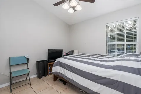 12715 Sunland Court Tampa FL 33625