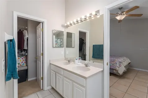 12715 Sunland Court Tampa FL 33625