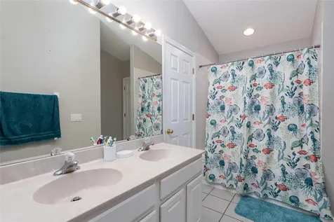 12715 Sunland Court Tampa FL 33625