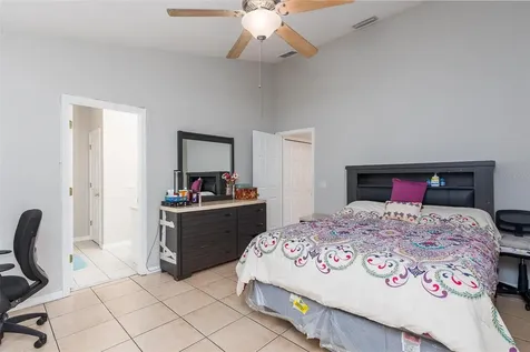 12715 Sunland Court Tampa FL 33625