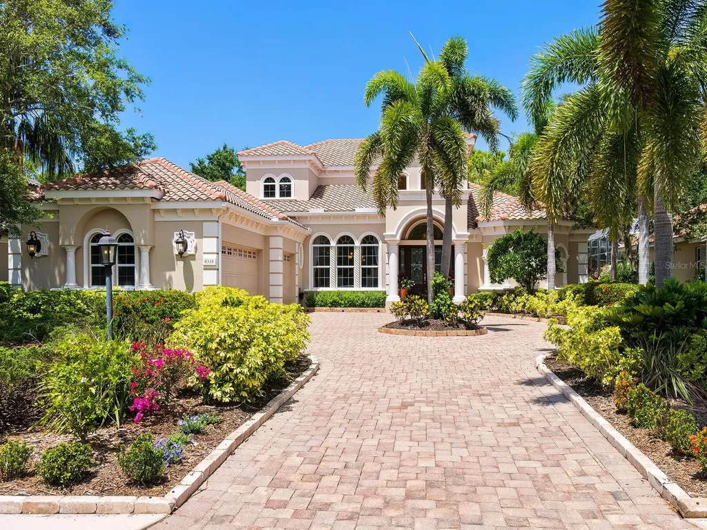 8318 Grosvenor Court Bradenton FL 34201