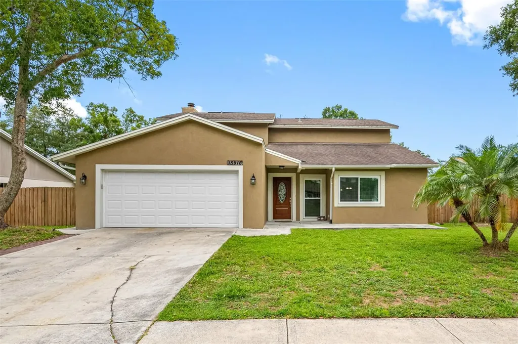 15816 Country Lake Drive Tampa FL 33624