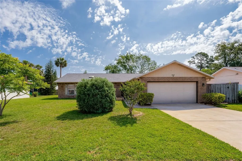 1217 Mardrake Road Daytona Beach FL 32114