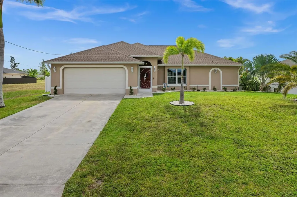 4001 NE 8th Place Cape Coral FL 33909