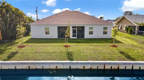 1014 SW 11th Place Cape Coral FL 33991