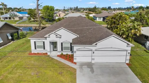 1014 SW 11th Place Cape Coral FL 33991