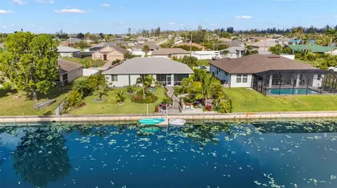 1014 SW 11th Place Cape Coral FL 33991