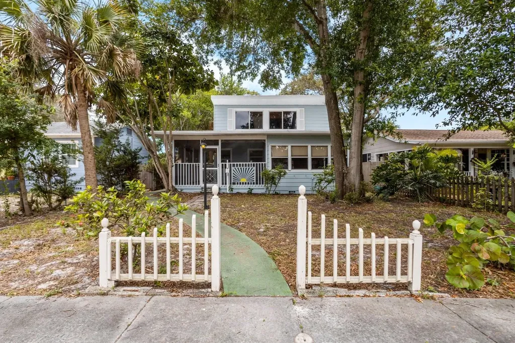 4844 Burlington Avenue N St Petersburg FL 33713