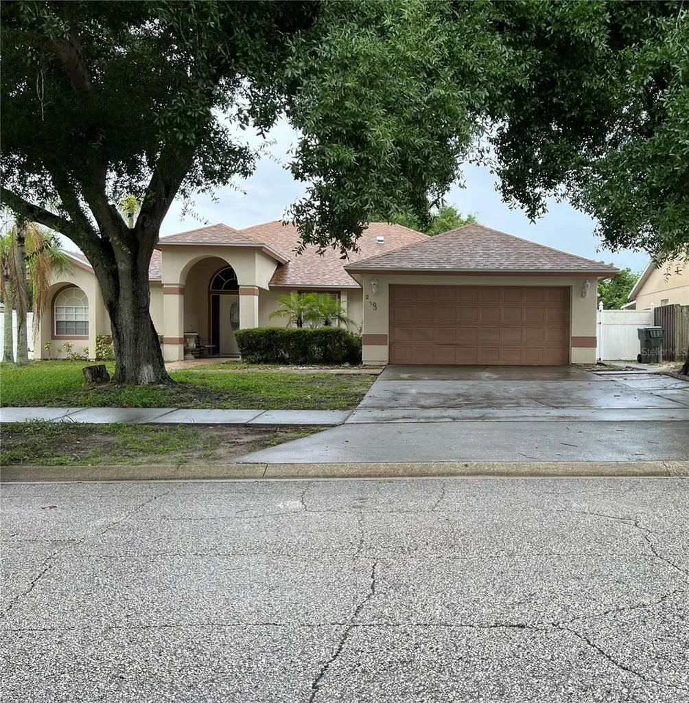 2103 Cassingham Circle Ocoee FL 34761