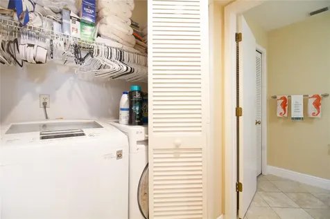 1986 Georgia Circle S Clearwater FL 33760