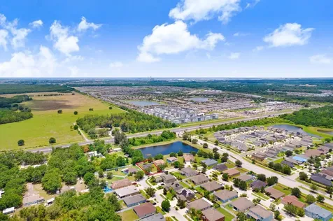 10732 Carloway Hills Drive Wimauma FL 33598