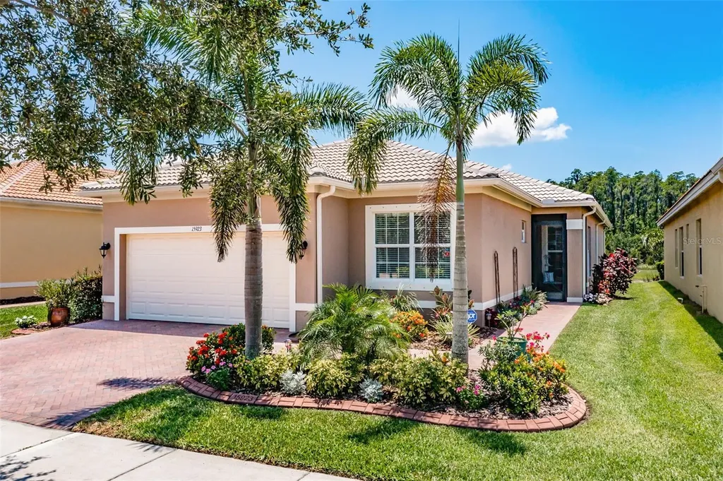 15923 Amber Falls Drive Wimauma FL 33598