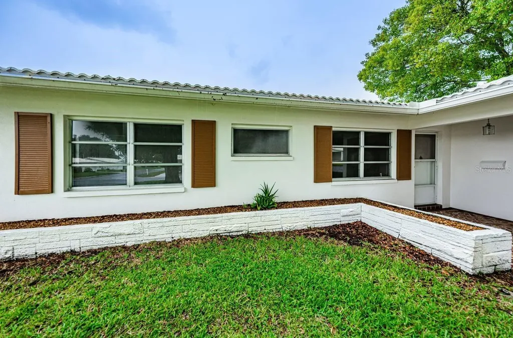 14039 94th Place Seminole FL 33776