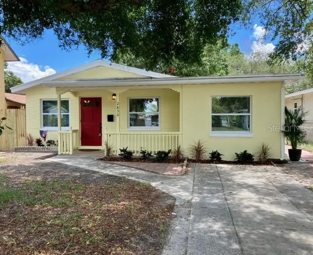 2850 16th Avenue N St Petersburg FL 33713