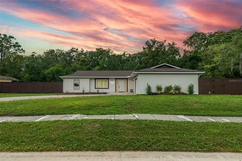 15616 Woodway Drive Tampa FL 33613