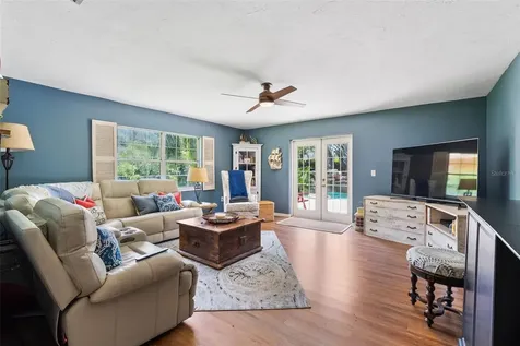 6107 14th Avenue Drive NW Bradenton FL 34209