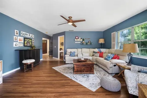 6107 14th Avenue Drive NW Bradenton FL 34209