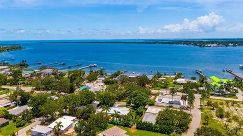 6107 14th Avenue Drive NW Bradenton FL 34209