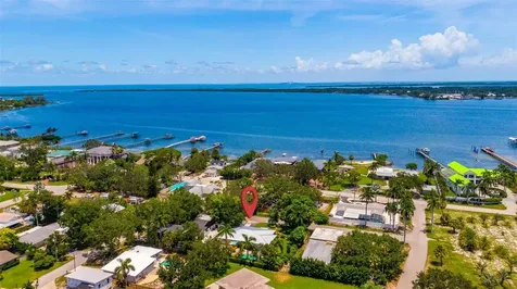 6107 14th Avenue Drive NW Bradenton FL 34209