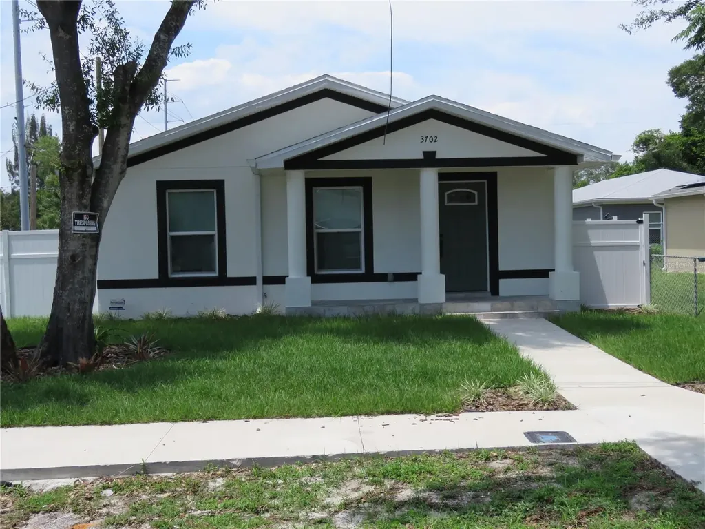 3702 E North Bay Street Tampa FL 33610