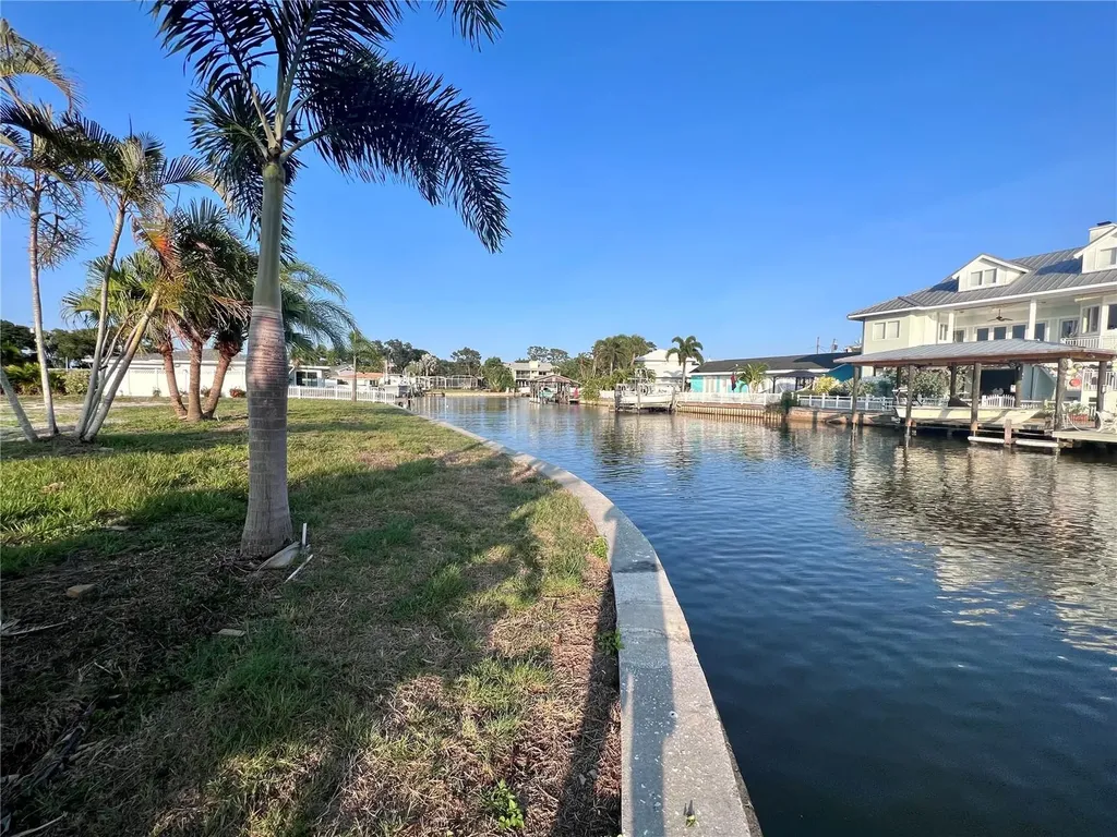 1796 Brookside Boulevard Largo FL 33770
