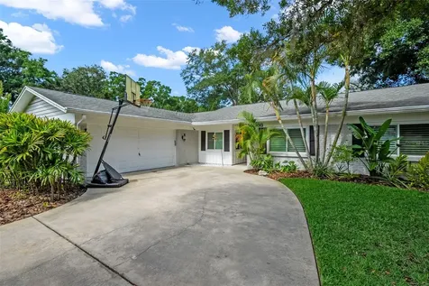 10508 Homestead Drive Tampa FL 33618