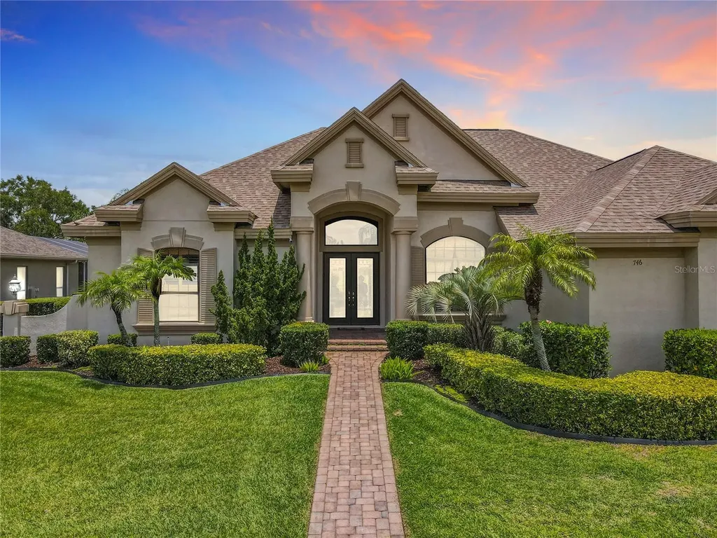 746 Whisper Woods Drive Lakeland FL 33813