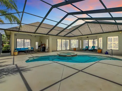 746 Whisper Woods Drive Lakeland FL 33813