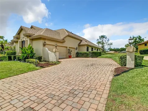 746 Whisper Woods Drive Lakeland FL 33813