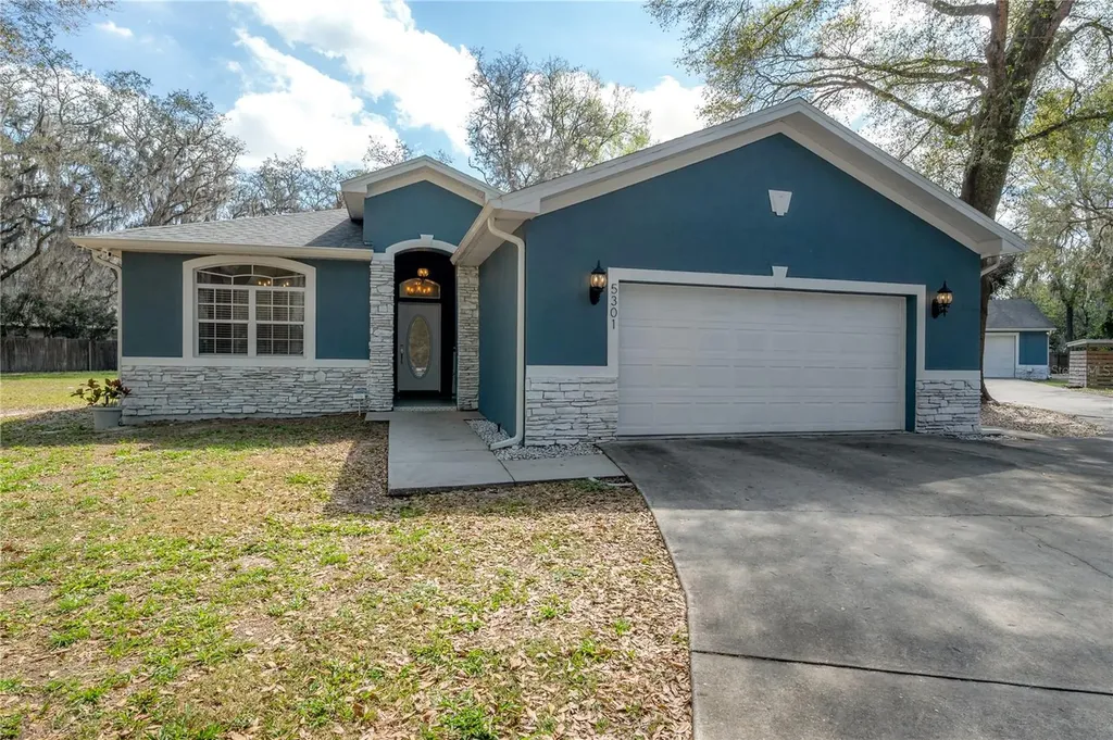 5301 Lenoir Court Plant City FL 33566