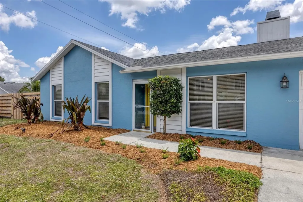 8097 Glenbrooke Lane Sarasota FL 34243