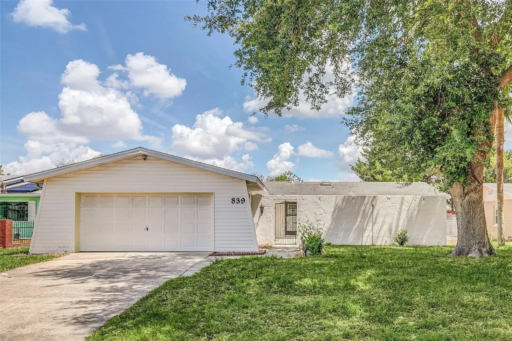 839 Galsworthy Avenue Orlando FL 32809