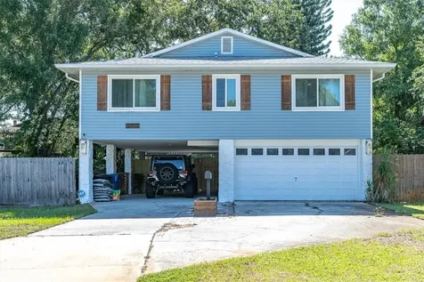 5711 Pierce Drive NE St Petersburg FL 33703