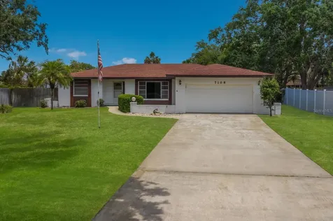 7108 11th Avenue NW Bradenton FL 34209