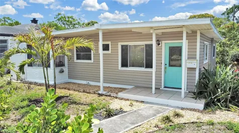 4538 9th Avenue N St Petersburg FL 33713