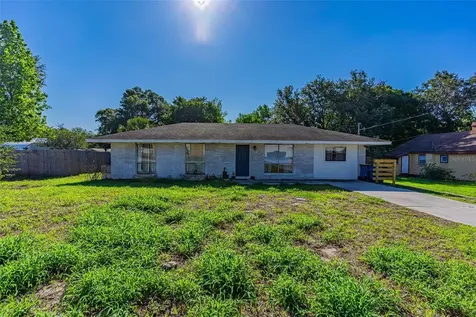 102 S Galena Avenue Minneola FL 34715