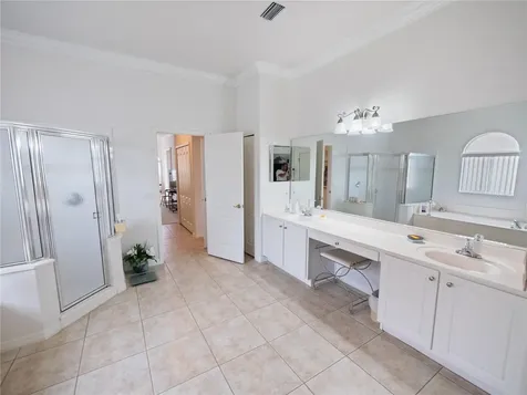 2202 Wembley Place Oviedo FL 32765