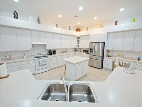 2202 Wembley Place Oviedo FL 32765