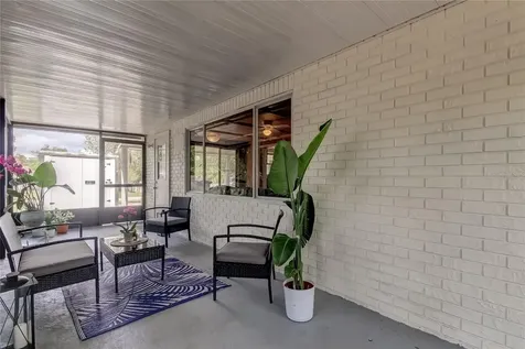8407 N Tangerine Place Tampa FL 33617