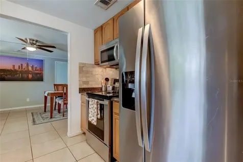 8407 N Tangerine Place Tampa FL 33617